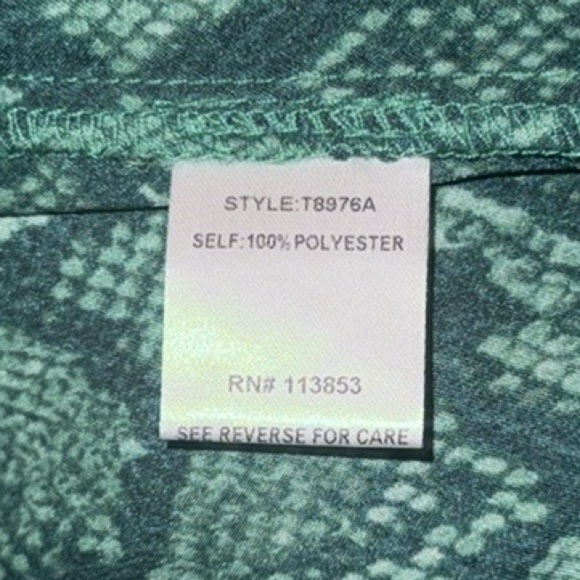 Gwendolyn Snake Mock Neck Blouse green size small - Picture 4 of 14